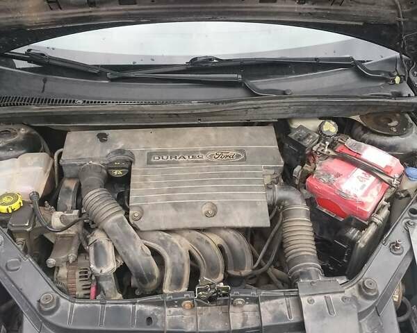 Чорний Форд Фієста, об'ємом двигуна 1.4 л та пробігом 216 тис. км за 3700 $, фото 13 на Automoto.ua