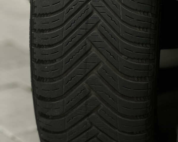 Черный Форд Фиеста, объемом двигателя 1.4 л и пробегом 184 тыс. км за 4750 $, фото 27 на Automoto.ua