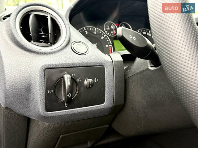 Черный Форд Фиеста, объемом двигателя 1.39 л и пробегом 112 тыс. км за 5899 $, фото 16 на Automoto.ua