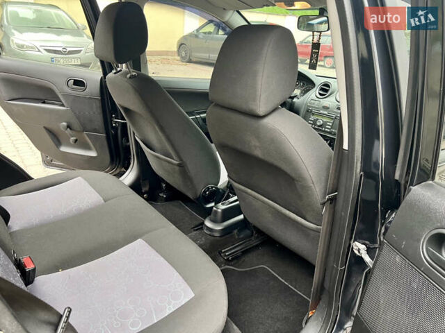 Чорний Форд Фієста, об'ємом двигуна 1.4 л та пробігом 215 тис. км за 3950 $, фото 16 на Automoto.ua