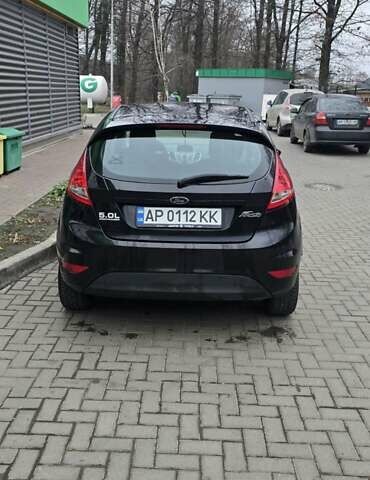 Черный Форд Фиеста, объемом двигателя 1.24 л и пробегом 160 тыс. км за 5600 $, фото 4 на Automoto.ua