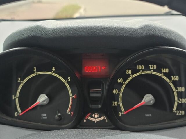 Чорний Форд Фієста, об'ємом двигуна 1.25 л та пробігом 160 тис. км за 5600 $, фото 7 на Automoto.ua