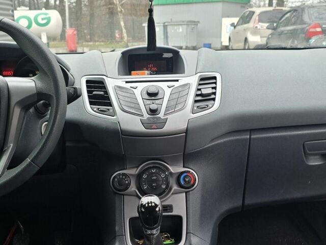 Чорний Форд Фієста, об'ємом двигуна 1.25 л та пробігом 160 тис. км за 5600 $, фото 5 на Automoto.ua