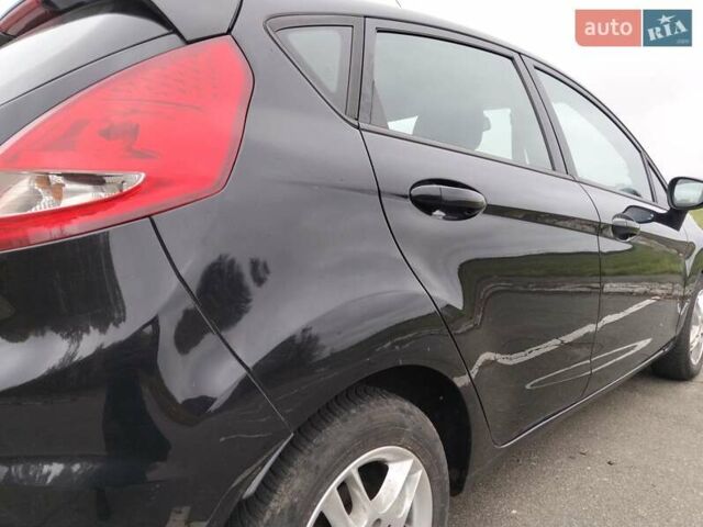 Черный Форд Фиеста, объемом двигателя 1.4 л и пробегом 170 тыс. км за 5990 $, фото 16 на Automoto.ua
