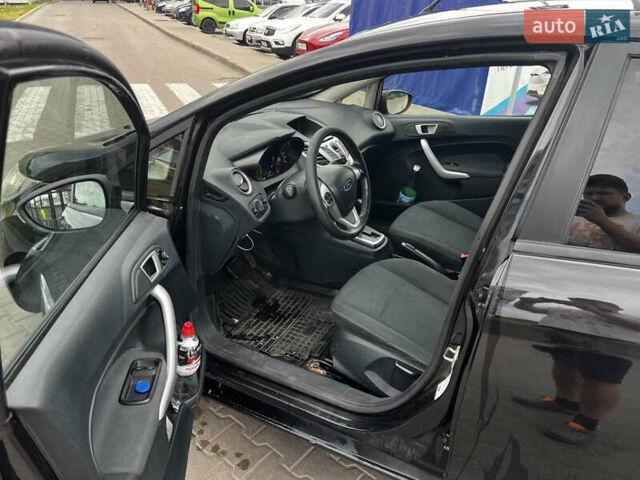 Чорний Форд Фієста, об'ємом двигуна 1.4 л та пробігом 182 тис. км за 6000 $, фото 12 на Automoto.ua