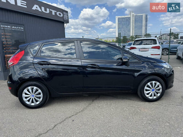 Черный Форд Фиеста, объемом двигателя 1.4 л и пробегом 278 тыс. км за 5490 $, фото 4 на Automoto.ua
