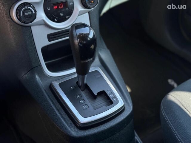 Чорний Форд Фієста, об'ємом двигуна 1.4 л та пробігом 183 тис. км за 7240 $, фото 22 на Automoto.ua