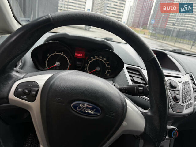 Чорний Форд Фієста, об'ємом двигуна 1.2 л та пробігом 206 тис. км за 6200 $, фото 3 на Automoto.ua