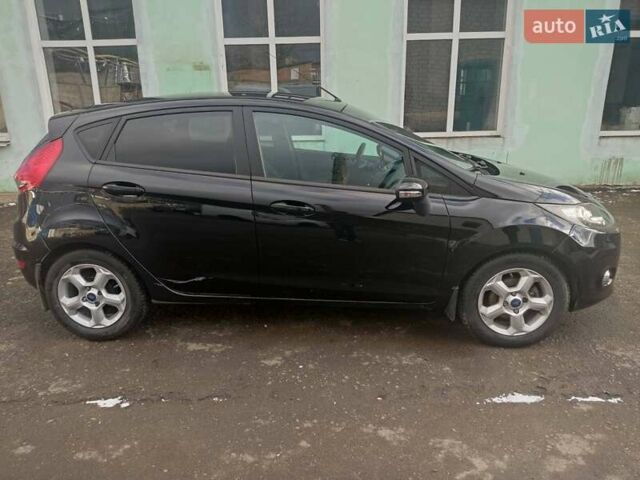 Форд Фиеста 2011 в Ровно на Automoto.ua Черный Форд Фиеста, объемом двигателя 1.39 л и пробегом 98 тыс. км за 6999 $, фото 5 на Automoto.ua