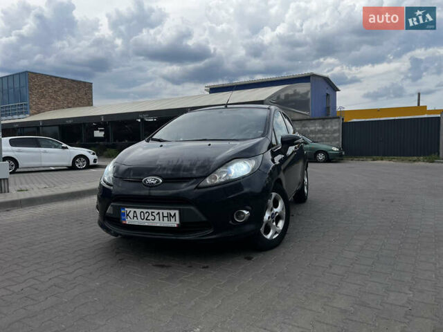 Чорний Форд Фієста, об'ємом двигуна 1.4 л та пробігом 182 тис. км за 6000 $, фото 7 на Automoto.ua