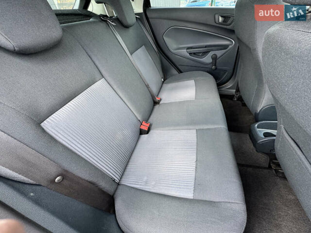 Черный Форд Фиеста, объемом двигателя 1.4 л и пробегом 278 тыс. км за 5490 $, фото 27 на Automoto.ua