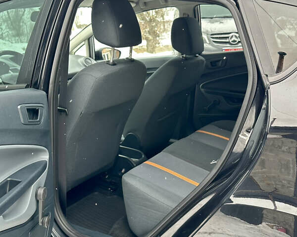 Чорний Форд Фієста, об'ємом двигуна 1.4 л та пробігом 150 тис. км за 6199 $, фото 32 на Automoto.ua