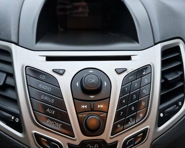 Чорний Форд Фієста, об'ємом двигуна 1.6 л та пробігом 170 тис. км за 5750 $, фото 15 на Automoto.ua