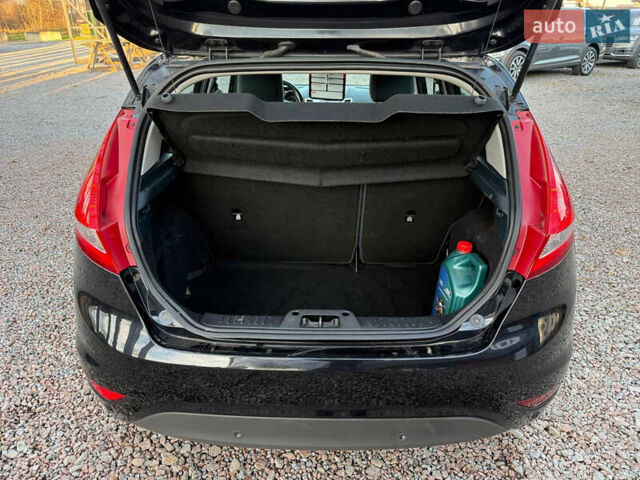 Чорний Форд Фієста, об'ємом двигуна 1.56 л та пробігом 280 тис. км за 5900 $, фото 20 на Automoto.ua