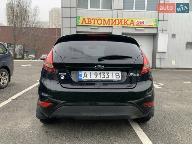 Черный Форд Фиеста, объемом двигателя 1.56 л и пробегом 322 тыс. км за 6200 $, фото 4 на Automoto.ua