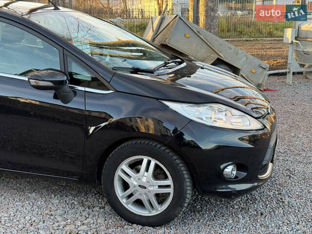 Чорний Форд Фієста, об'ємом двигуна 1.56 л та пробігом 280 тис. км за 5900 $, фото 16 на Automoto.ua