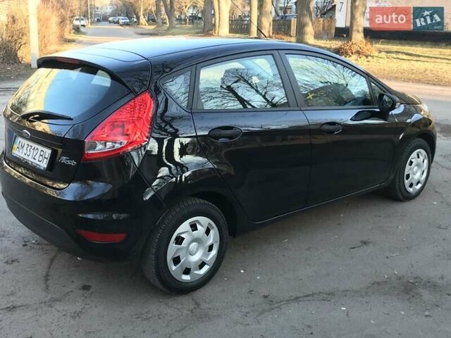 Черный Форд Фиеста, объемом двигателя 1.25 л и пробегом 168 тыс. км за 5900 $, фото 3 на Automoto.ua