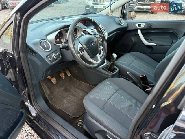Чорний Форд Фієста, об'ємом двигуна 1.56 л та пробігом 280 тис. км за 5900 $, фото 24 на Automoto.ua