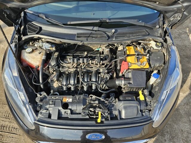 Черный Форд Фиеста, объемом двигателя 1.2 л и пробегом 120 тыс. км за 7000 $, фото 3 на Automoto.ua