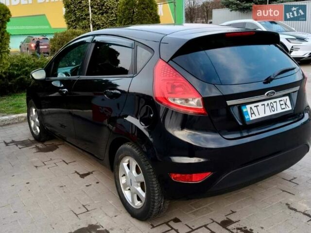 Чорний Форд Фієста, об'ємом двигуна 1.24 л та пробігом 130 тис. км за 6450 $, фото 2 на Automoto.ua