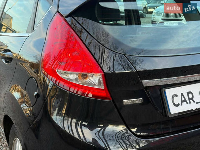 Чорний Форд Фієста, об'ємом двигуна 1.56 л та пробігом 280 тис. км за 5900 $, фото 8 на Automoto.ua