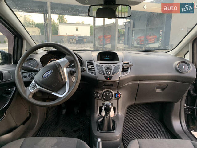 Форд Фиеста 2013 в Киеве на Automoto.ua Черный Форд Фиеста, объемом двигателя 1.5 л и пробегом 256 тыс. км за 4800 $, фото 3 на Automoto.ua
