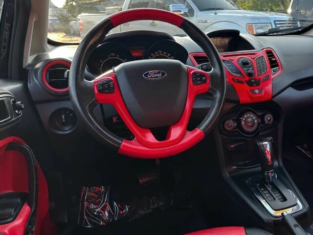 Форд Фиеста 2013 в Тернополе на Automoto.ua Черный Форд Фиеста, объемом двигателя 1.6 л и пробегом 80 тыс. км за 5400 $, фото 7 на Automoto.ua