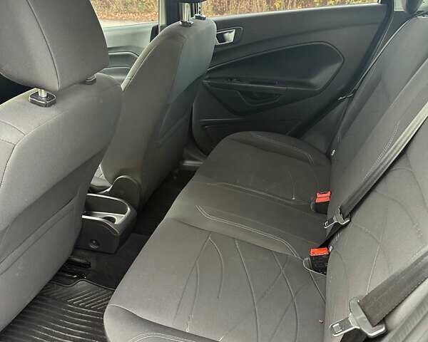 Черный Форд Фиеста, объемом двигателя 1 л и пробегом 42 тыс. км за 8000 $, фото 8 на Automoto.ua