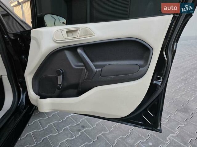 Черный Форд Фиеста, объемом двигателя 1.6 л и пробегом 213 тыс. км за 7333 $, фото 37 на Automoto.ua