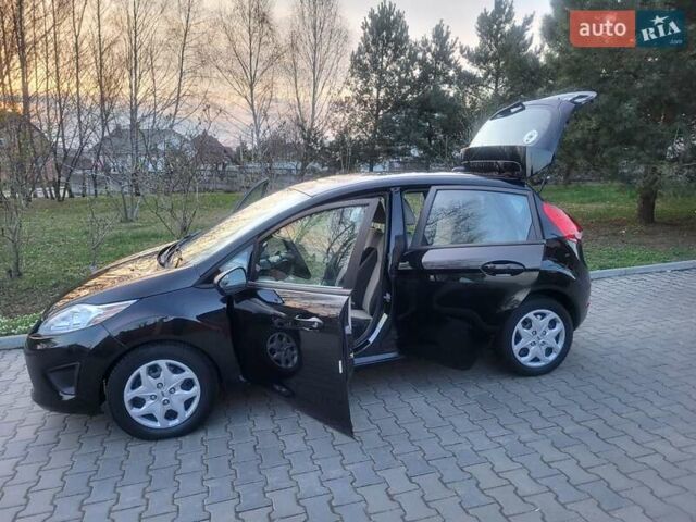 Чорний Форд Фієста, об'ємом двигуна 1.6 л та пробігом 212 тис. км за 7300 $, фото 84 на Automoto.ua