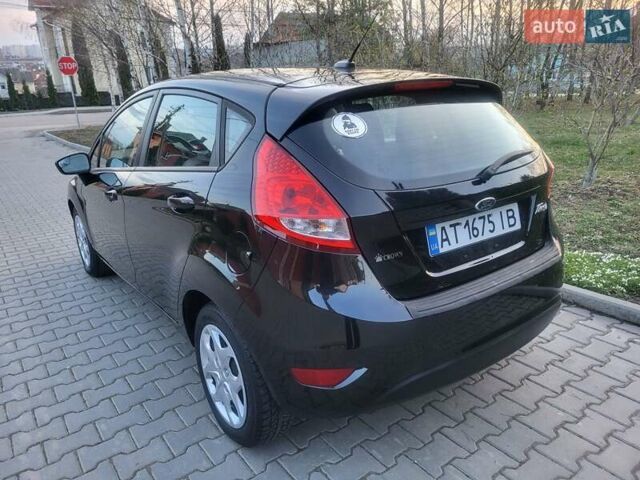 Чорний Форд Фієста, об'ємом двигуна 1.6 л та пробігом 212 тис. км за 7300 $, фото 33 на Automoto.ua