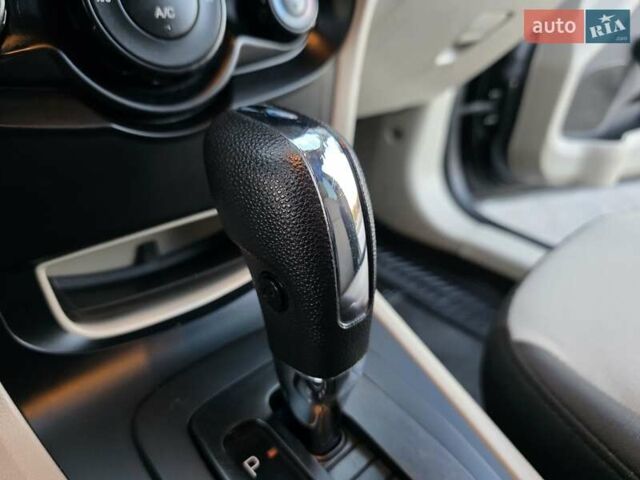 Черный Форд Фиеста, объемом двигателя 1.6 л и пробегом 213 тыс. км за 7333 $, фото 44 на Automoto.ua