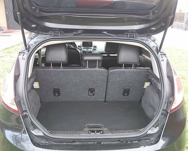 Чорний Форд Фієста, об'ємом двигуна 1.6 л та пробігом 204 тис. км за 7000 $, фото 22 на Automoto.ua