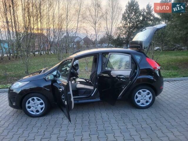 Чорний Форд Фієста, об'ємом двигуна 1.6 л та пробігом 212 тис. км за 7300 $, фото 85 на Automoto.ua