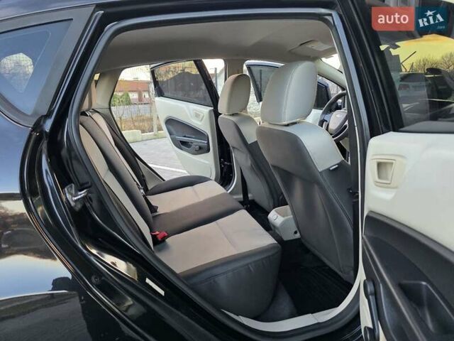 Черный Форд Фиеста, объемом двигателя 1.6 л и пробегом 213 тыс. км за 7333 $, фото 31 на Automoto.ua