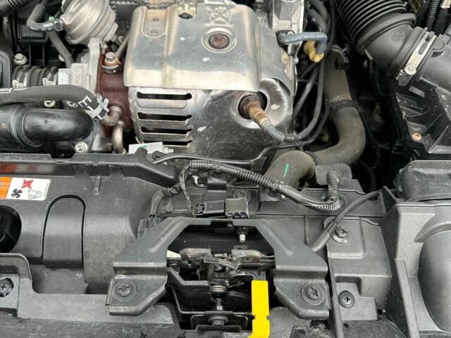 Черный Форд Фиеста, объемом двигателя 1 л и пробегом 42 тыс. км за 8000 $, фото 4 на Automoto.ua