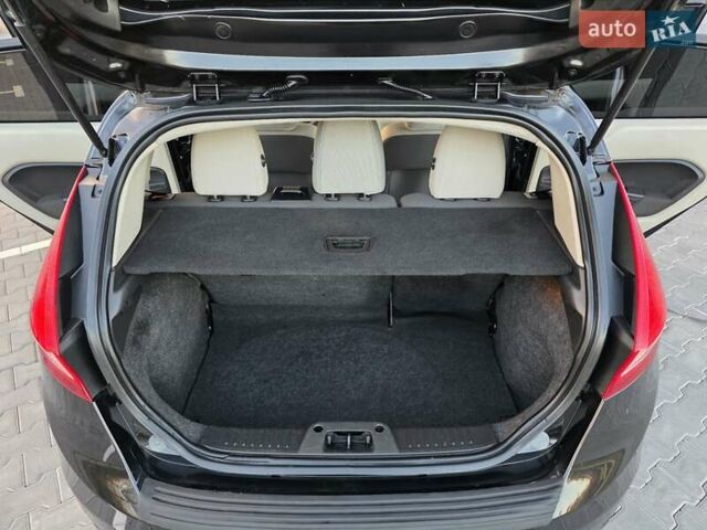 Черный Форд Фиеста, объемом двигателя 1.6 л и пробегом 213 тыс. км за 7333 $, фото 28 на Automoto.ua