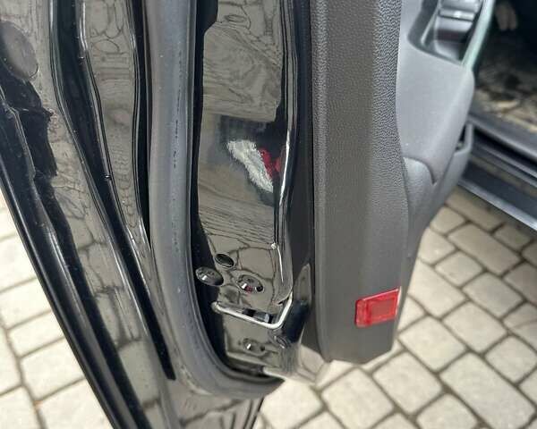 Черный Форд Фиеста, объемом двигателя 1 л и пробегом 42 тыс. км за 8000 $, фото 6 на Automoto.ua