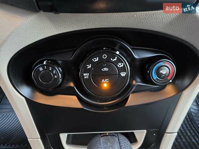 Черный Форд Фиеста, объемом двигателя 1.6 л и пробегом 213 тыс. км за 7333 $, фото 45 на Automoto.ua