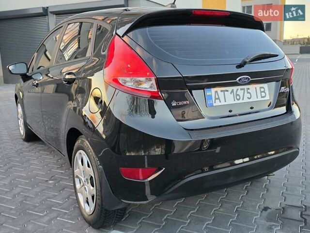 Черный Форд Фиеста, объемом двигателя 1.6 л и пробегом 213 тыс. км за 7333 $, фото 9 на Automoto.ua