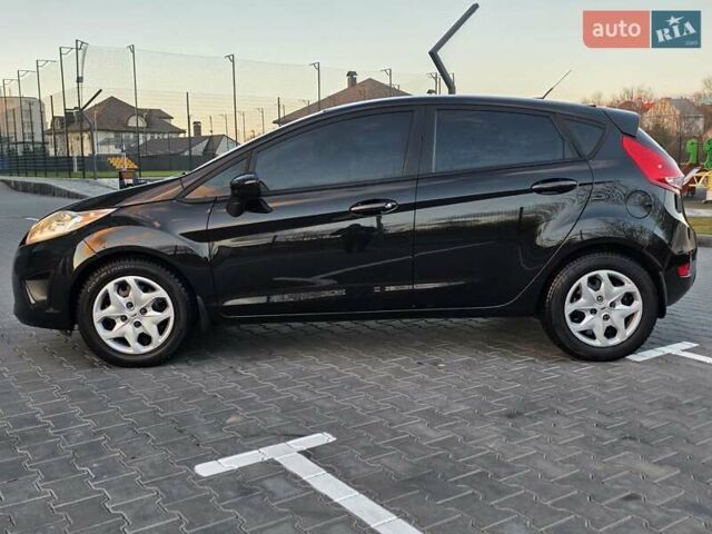 Черный Форд Фиеста, объемом двигателя 1.6 л и пробегом 213 тыс. км за 7333 $, фото 7 на Automoto.ua