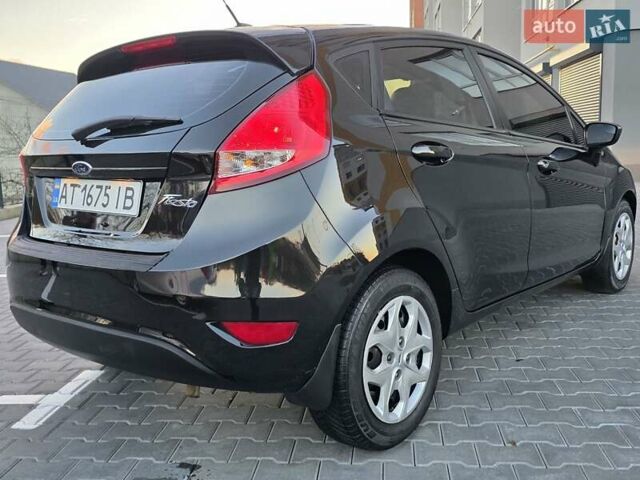 Черный Форд Фиеста, объемом двигателя 1.6 л и пробегом 213 тыс. км за 7333 $, фото 3 на Automoto.ua