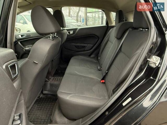 Черный Форд Фиеста, объемом двигателя 1.6 л и пробегом 115 тыс. км за 8800 $, фото 16 на Automoto.ua