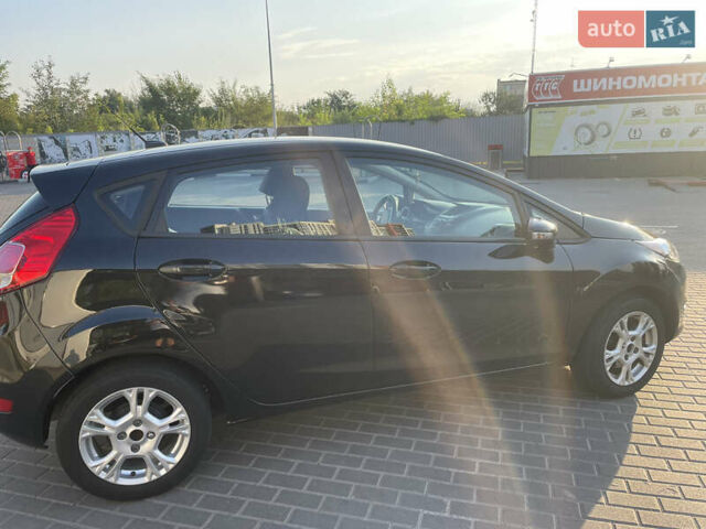 Черный Форд Фиеста, объемом двигателя 1.6 л и пробегом 145 тыс. км за 7500 $, фото 4 на Automoto.ua