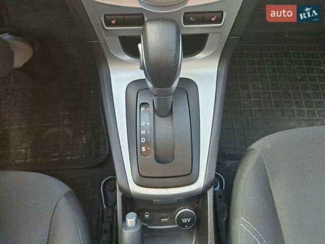 Чорний Форд Фієста, об'ємом двигуна 1.6 л та пробігом 117 тис. км за 6999 $, фото 21 на Automoto.ua