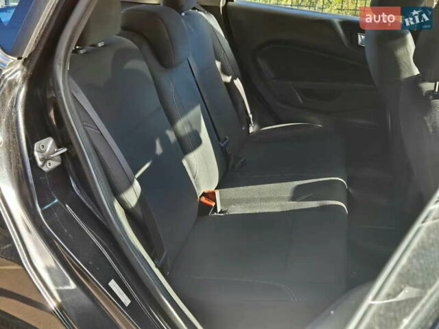 Чорний Форд Фієста, об'ємом двигуна 1.6 л та пробігом 117 тис. км за 6999 $, фото 12 на Automoto.ua