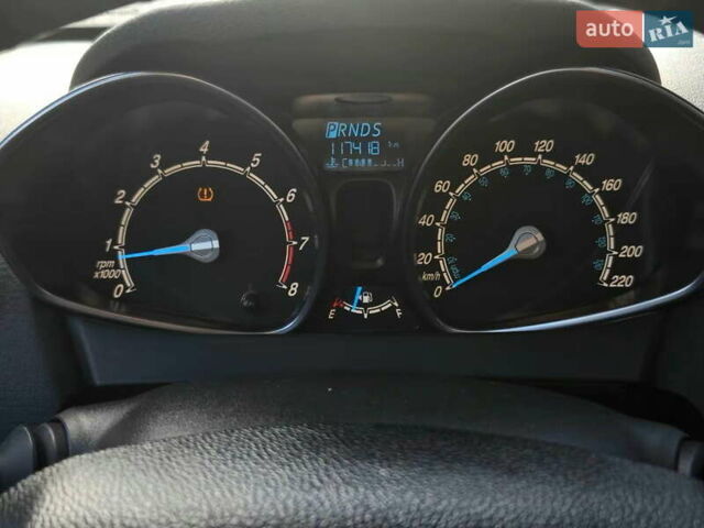 Чорний Форд Фієста, об'ємом двигуна 1.6 л та пробігом 117 тис. км за 6999 $, фото 17 на Automoto.ua