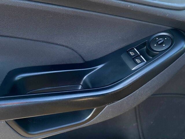 Чорний Форд Фієста, об'ємом двигуна 1 л та пробігом 196 тис. км за 4990 $, фото 11 на Automoto.ua