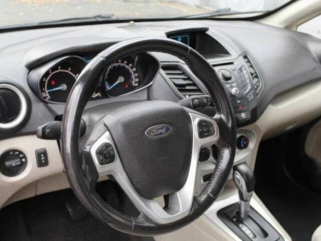 Черный Форд Фиеста, объемом двигателя 1.6 л и пробегом 110 тыс. км за 6000 $, фото 8 на Automoto.ua