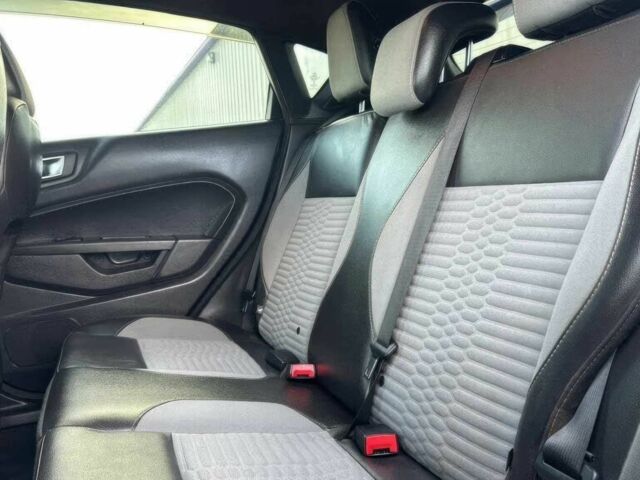 Чорний Форд Фієста, об'ємом двигуна 1.6 л та пробігом 73 тис. км за 3800 $, фото 10 на Automoto.ua